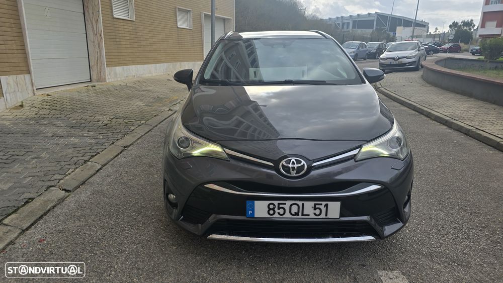 Toyota Avensis SW 2.0 D-4D Luxury+GPS - 3