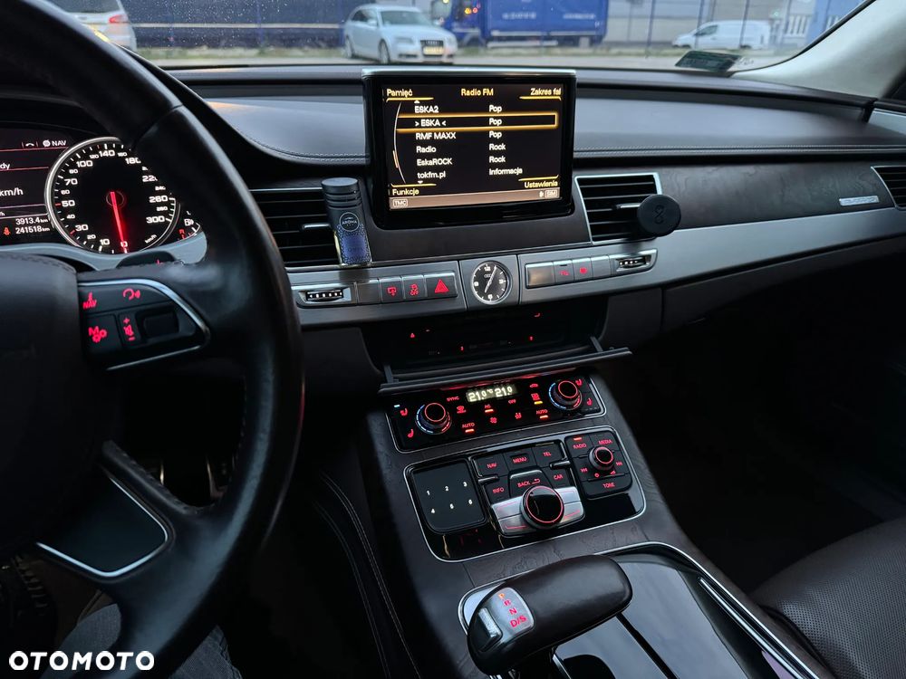 Audi A8 4.2 TDI Quattro - 25
