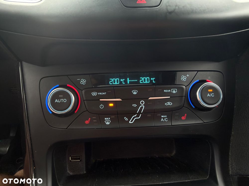 Ford Focus 2.0 TDCi DPF Start-Stopp-System Titanium - 15