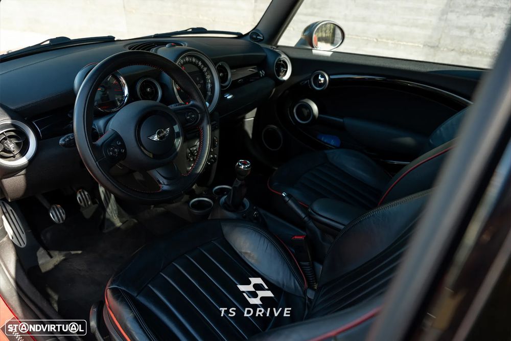 MINI 3 Portas John Cooper Works - 7