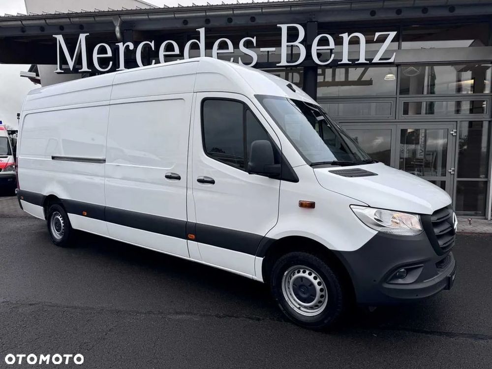 Mercedes-Benz Sprinter - 1