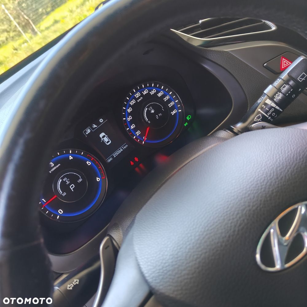 Hyundai i40 Kombi 1.7 CRDi DCT Premium - 16