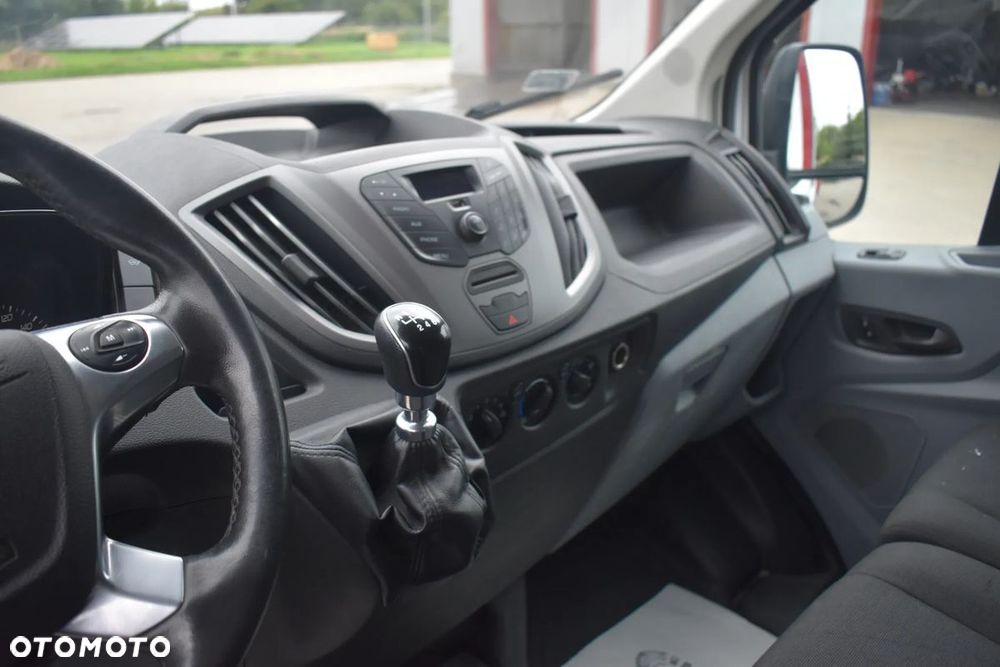 Ford Transit - 19