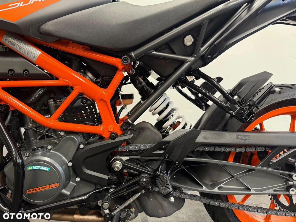 KTM Duke 125 - 19