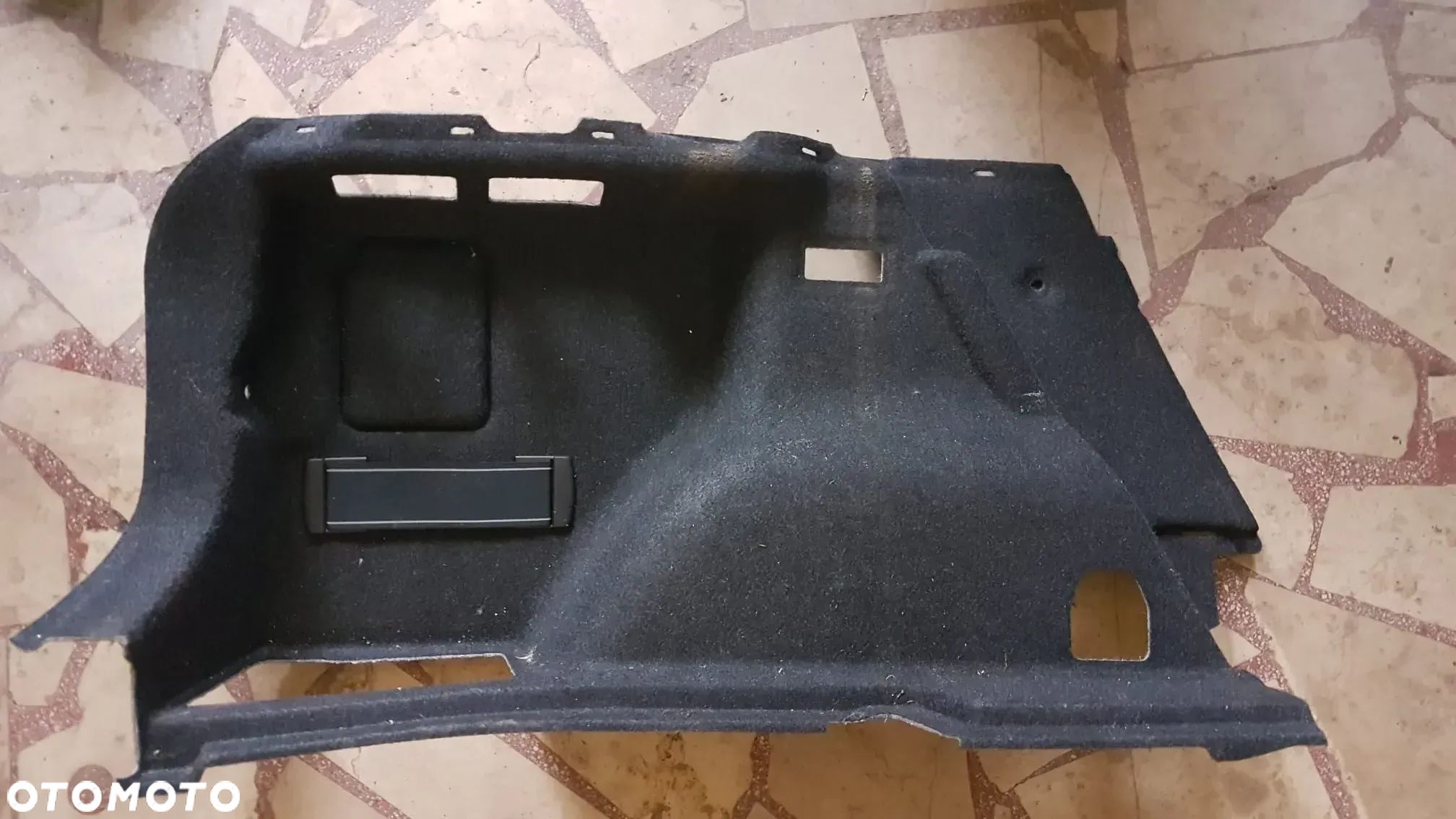 BMW E84 X1 BOCZEK BAGAŻNIKA LEWY 2991187 - 1
