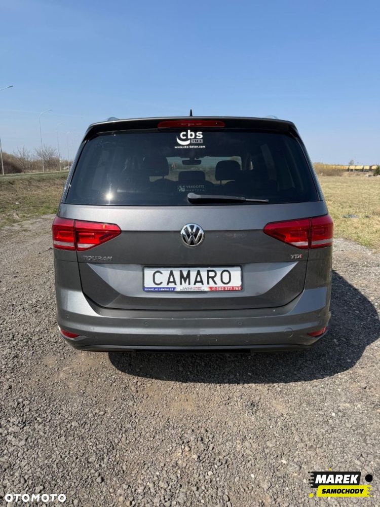 Volkswagen Touran - 5