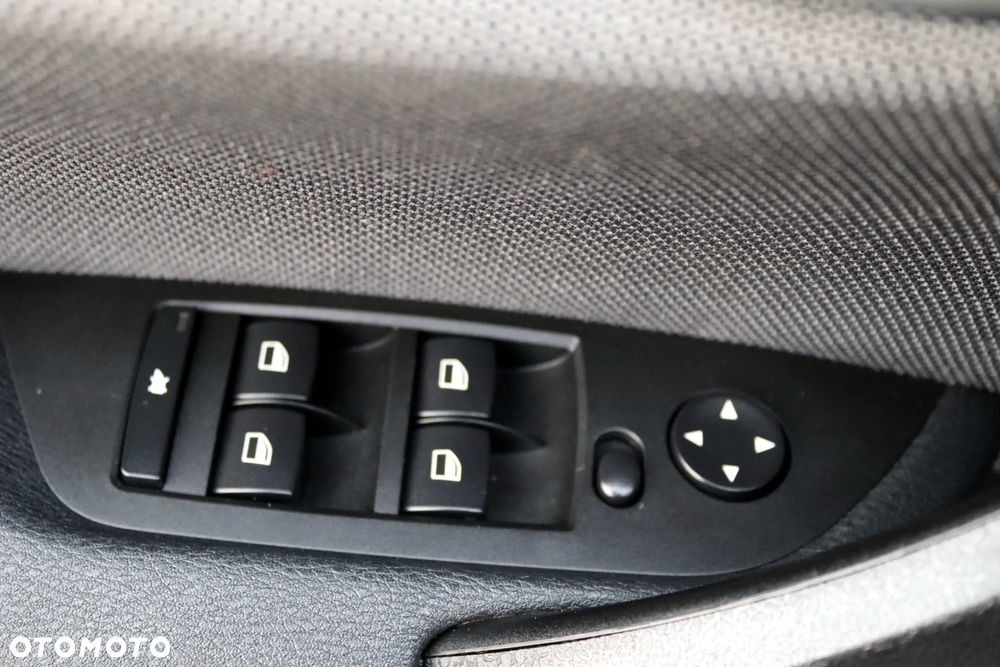 BMW X1 xDrive20d - 32