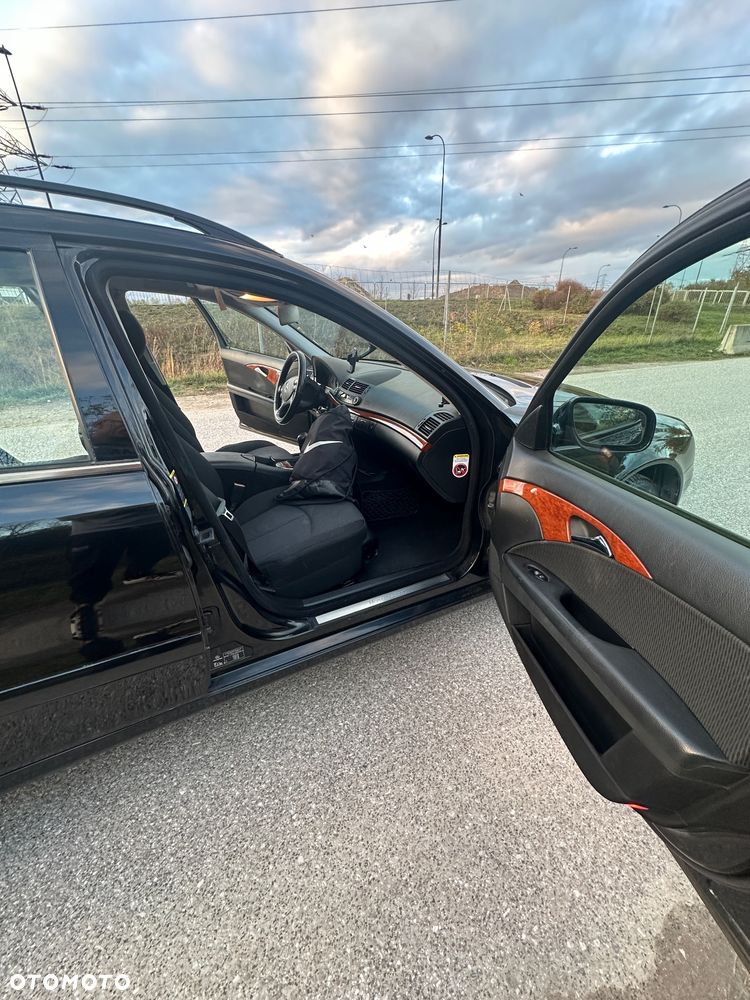 Mercedes-Benz Klasa E 220 T CDI Classic - 6