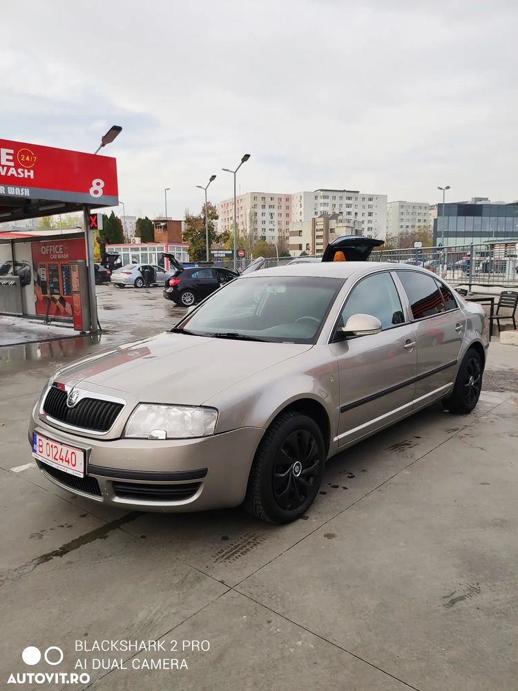 Skoda Superb 1,9 TDI Exclusive - 8