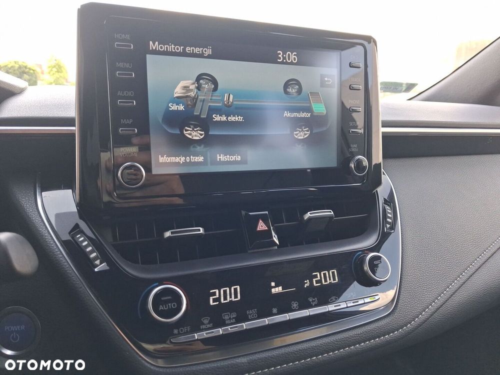 Toyota Corolla 1.8 Hybrid Comfort - 18