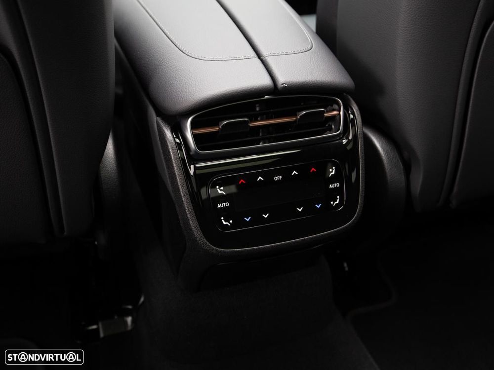 Mercedes-Benz EQE 300 Edition Electric Art - 30