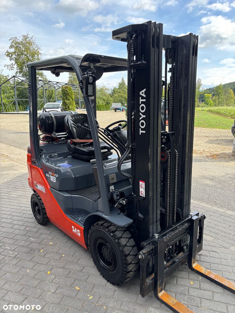 Toyota wózek widłowy 8FGF18 JAK NOWY! 3038h! LPG 63 800 netto - 5