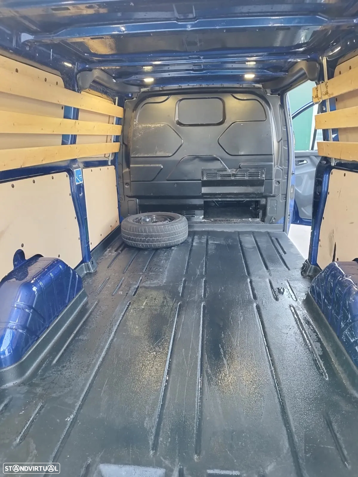 Ford Transit Custom 2.0 Tdci L2H1 Longa - 25