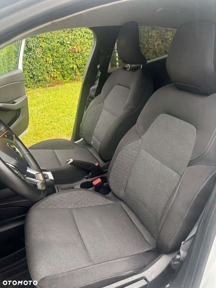 Renault Clio - 8