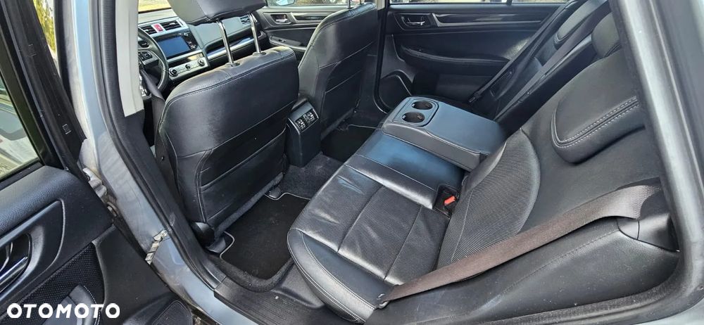 Subaru Legacy - 8
