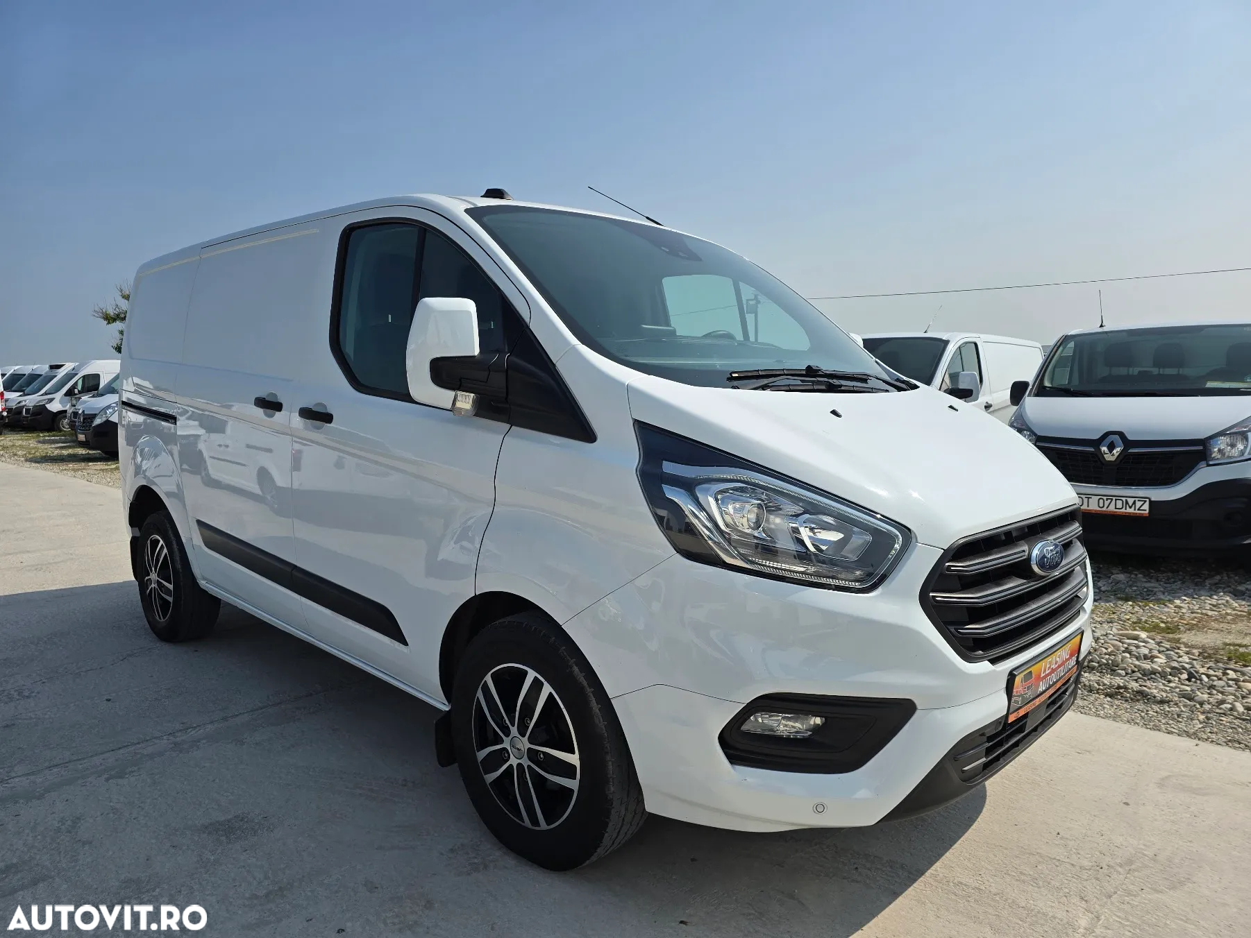 Ford Transit New Custom L1H1 Premium Edition - 5