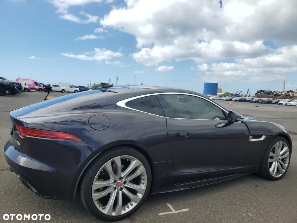 Jaguar F-Type - 4
