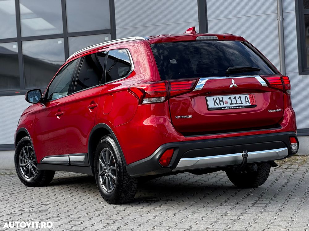 Mitsubishi Outlander 2.2 DI-D 4WD Automatik Edition+ - 17