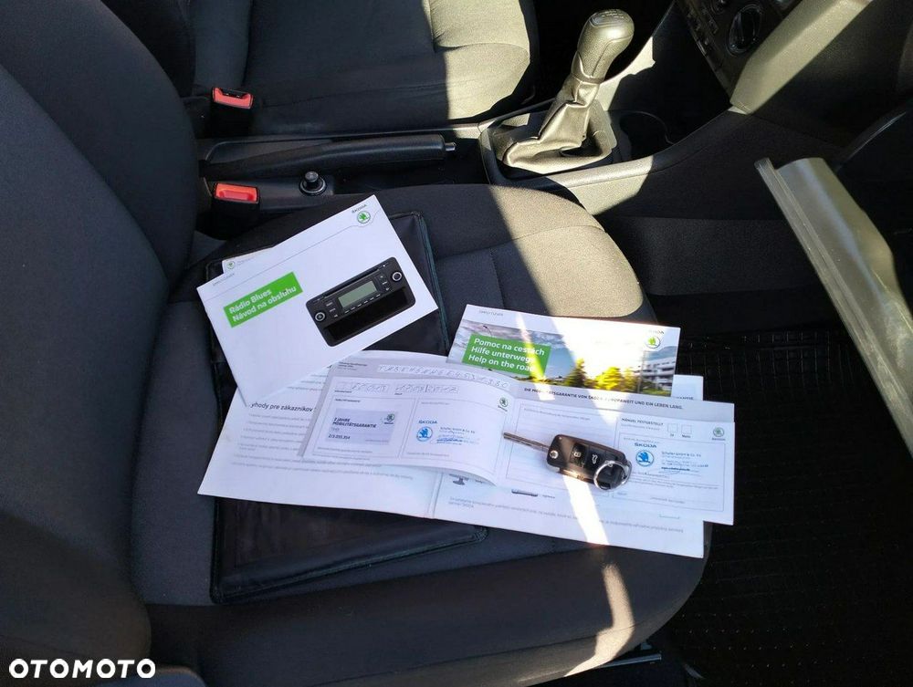 Skoda RAPID 1.2 Active - 9