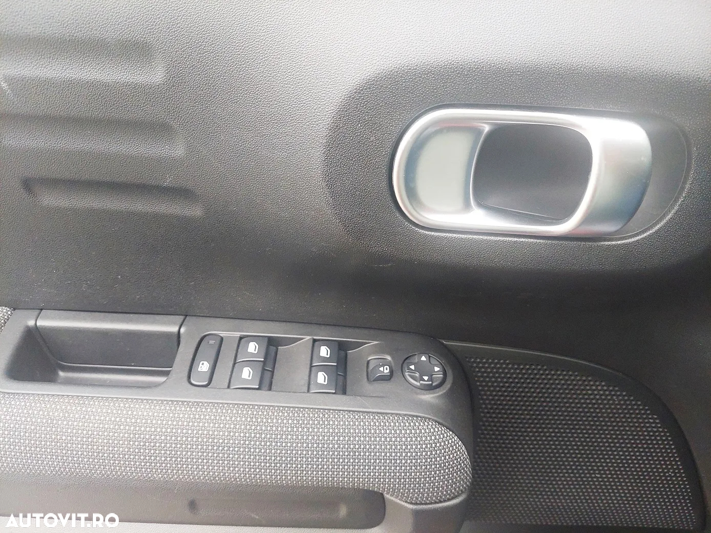Citroën C3 AIRCROSS BlueHDI 100 Stop & Start C-SERIES - 20