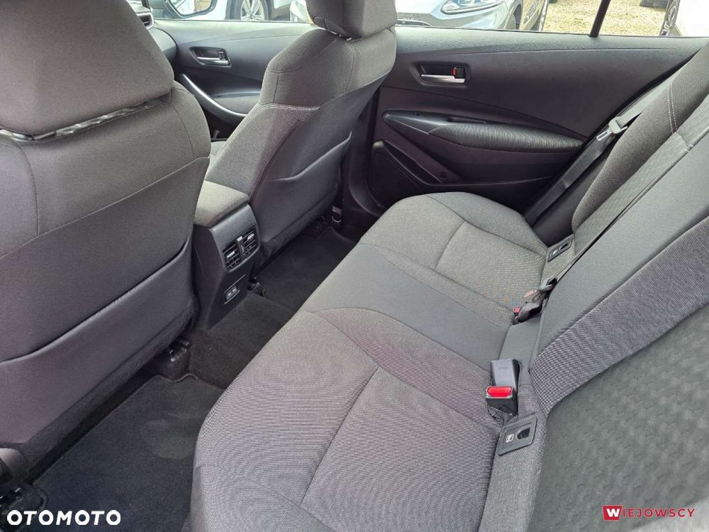 Toyota Corolla - 16