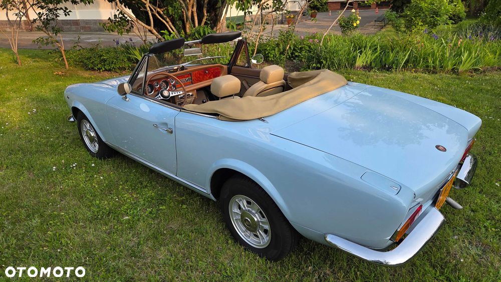 Fiat 124 Spider - 2
