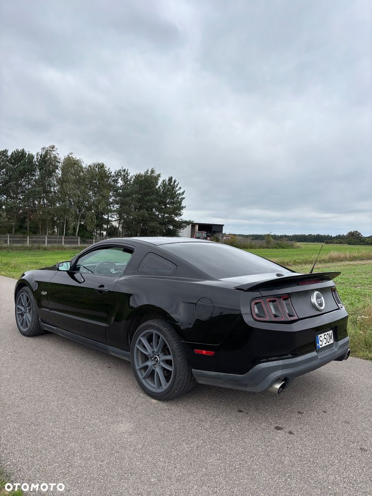 Ford Mustang 5.0 V8 GT - 5