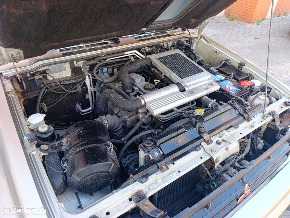 Mitsubishi Pajero 2.8 TD GLS - 9