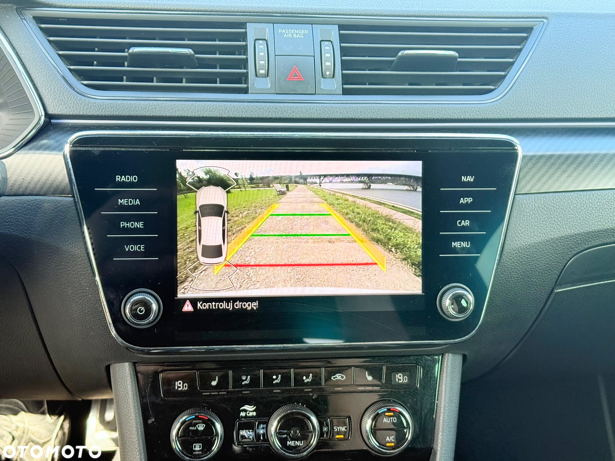 Skoda Superb 2.0 TDI 4x4 DSG Sportline - 18