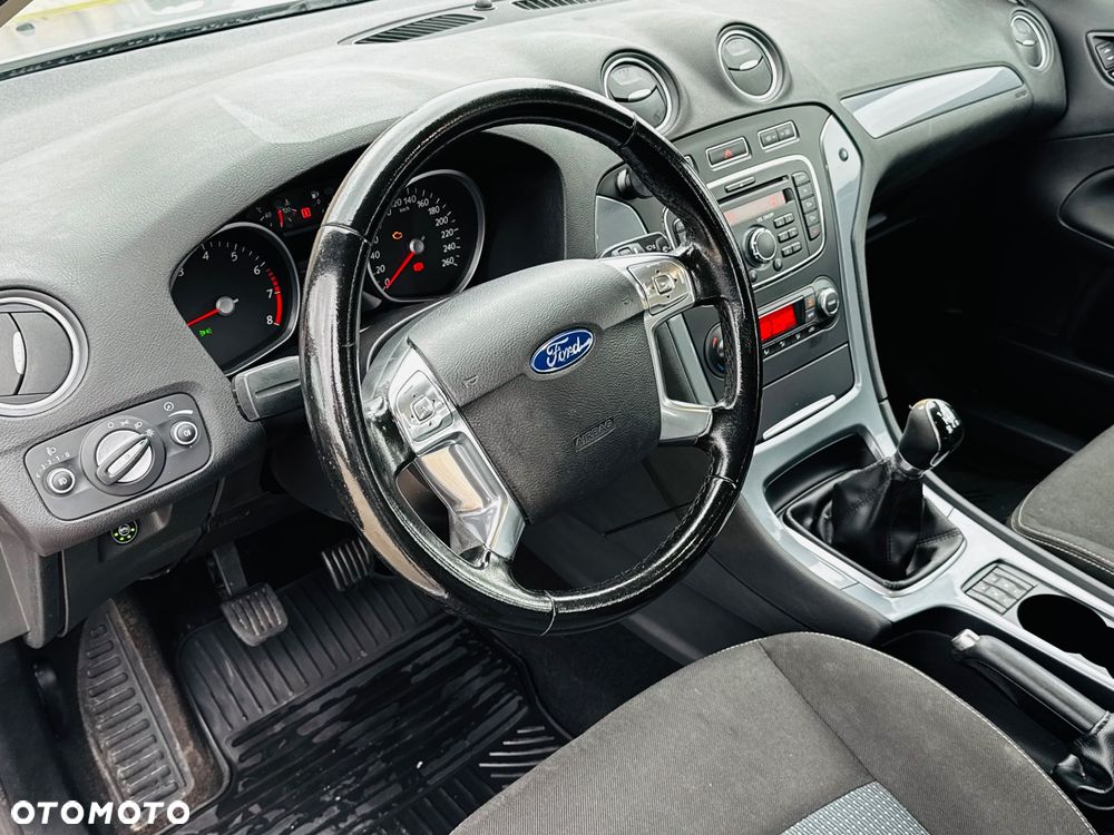 Ford Mondeo 1.6 Gold X - 10