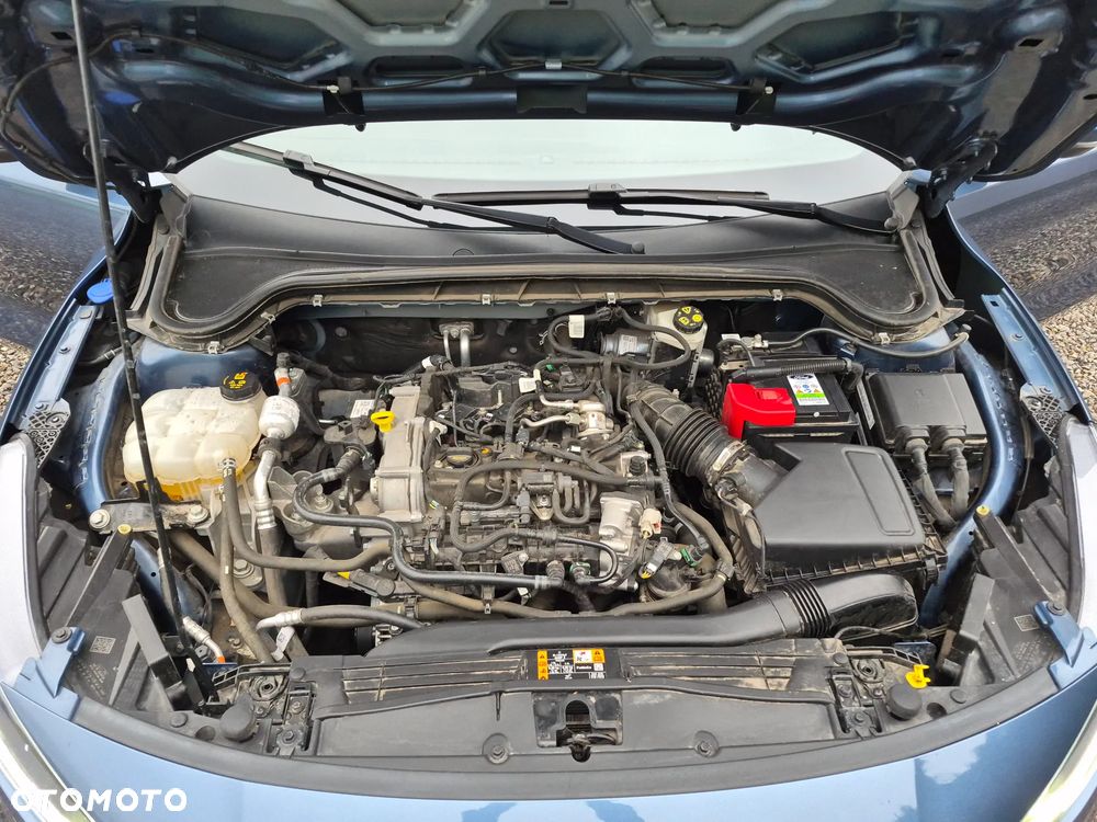 Ford Focus 1.0 EcoBoost Hybrid ST-LINE - 14