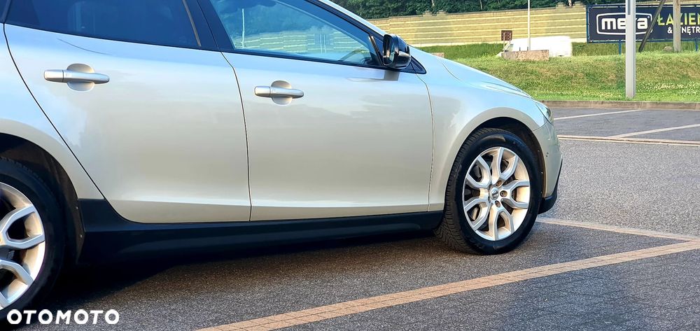 Volvo V40 T3 Geartronic Summum - 19