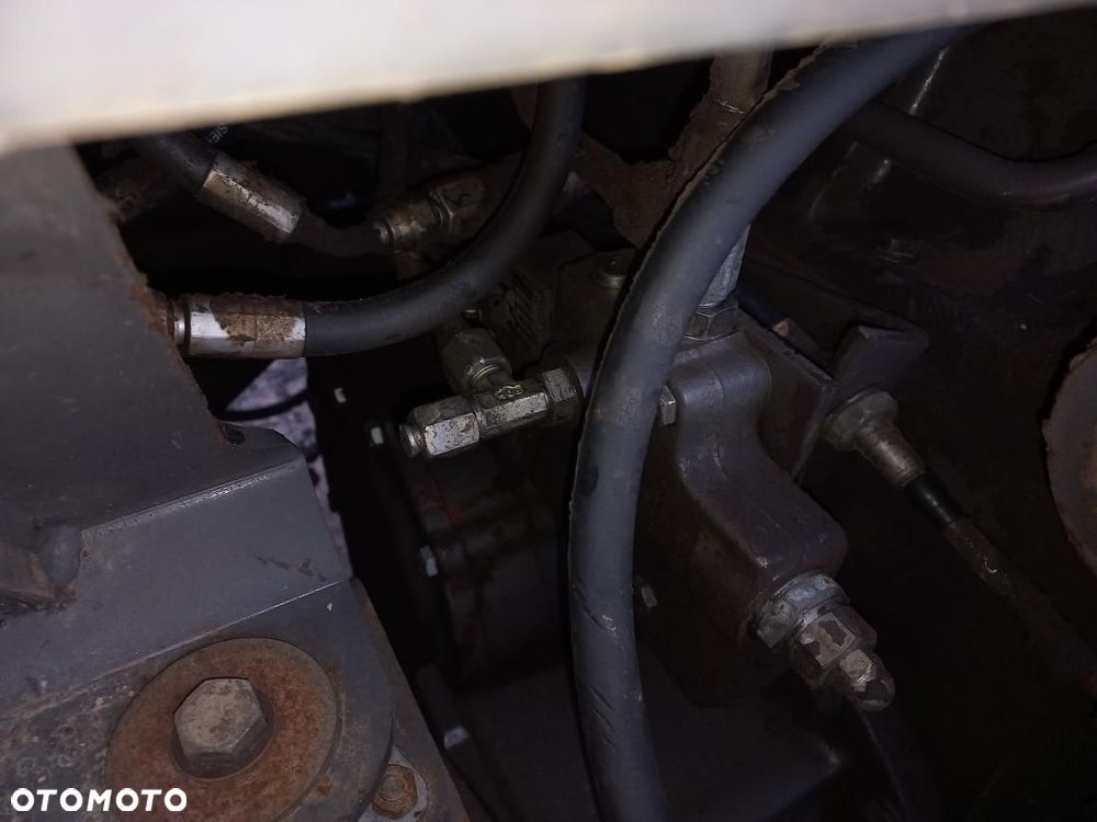 Podnośnik ceres,celtis,ergos cergos 7700098142, rozdzielacz,hydromotor,kompletny napęd most,przystawka,724682,90R075,11174, 7700098361,SKRZYNIA AUTOMAT,zwojnica,atak,120-54,110-54,106-54 - 3