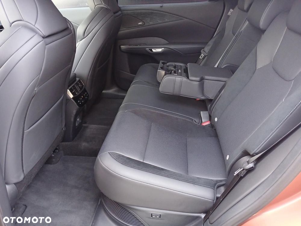Lexus RX - 22