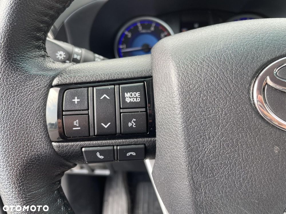 Toyota Hilux 2.4 D-4D Double Cab SR5 4x4 - 24