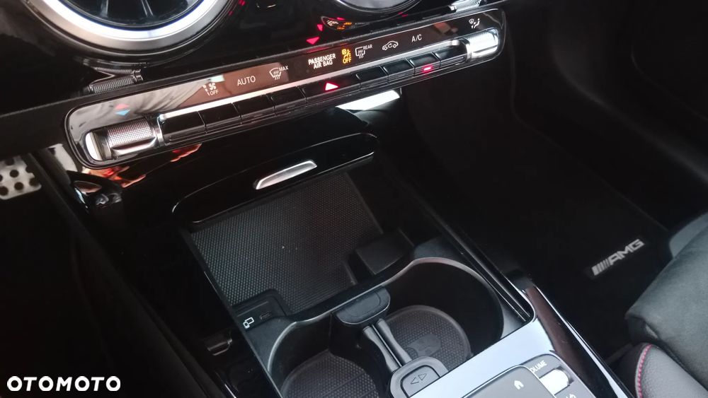 Mercedes-Benz Klasa A 200 AMG Line 7G-DCT - 12