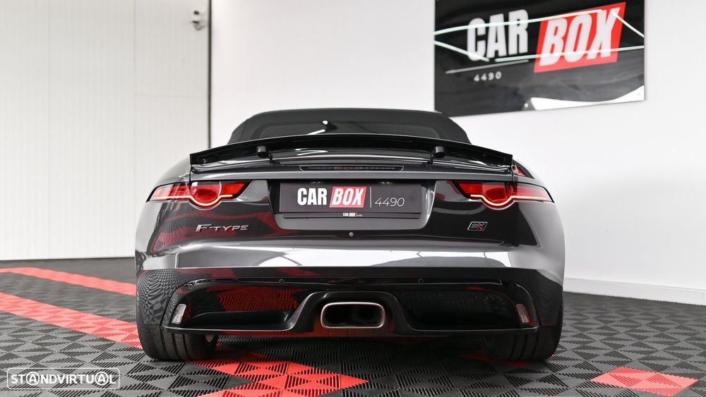 Jaguar F-Type 2.0 i4 Chequered Flag - 37