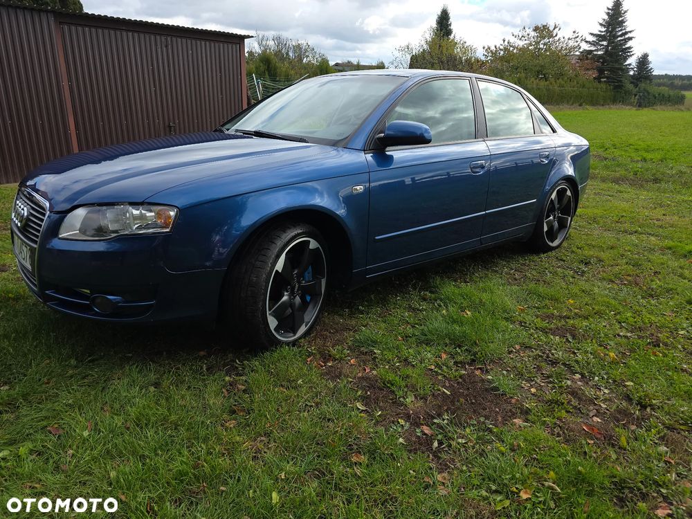 Audi A4 Limousine 2.0T FSI Quattro - 6