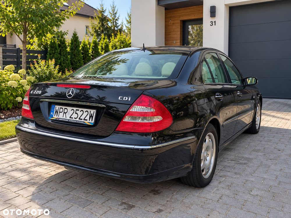 Mercedes-Benz Klasa E - 4