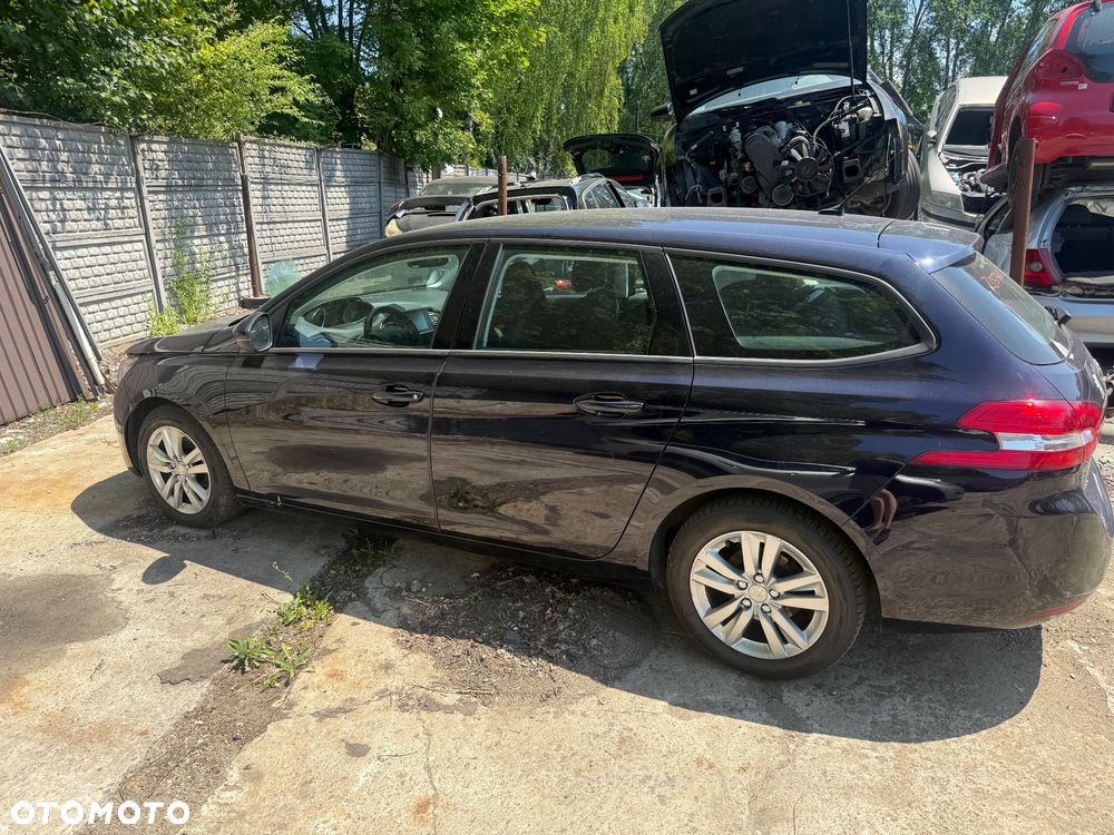 Peugeot 308 T9 na części - 2