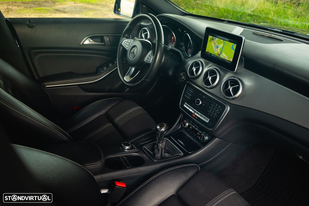 Mercedes-Benz CLA 200 Shooting Brake d Urban - 45