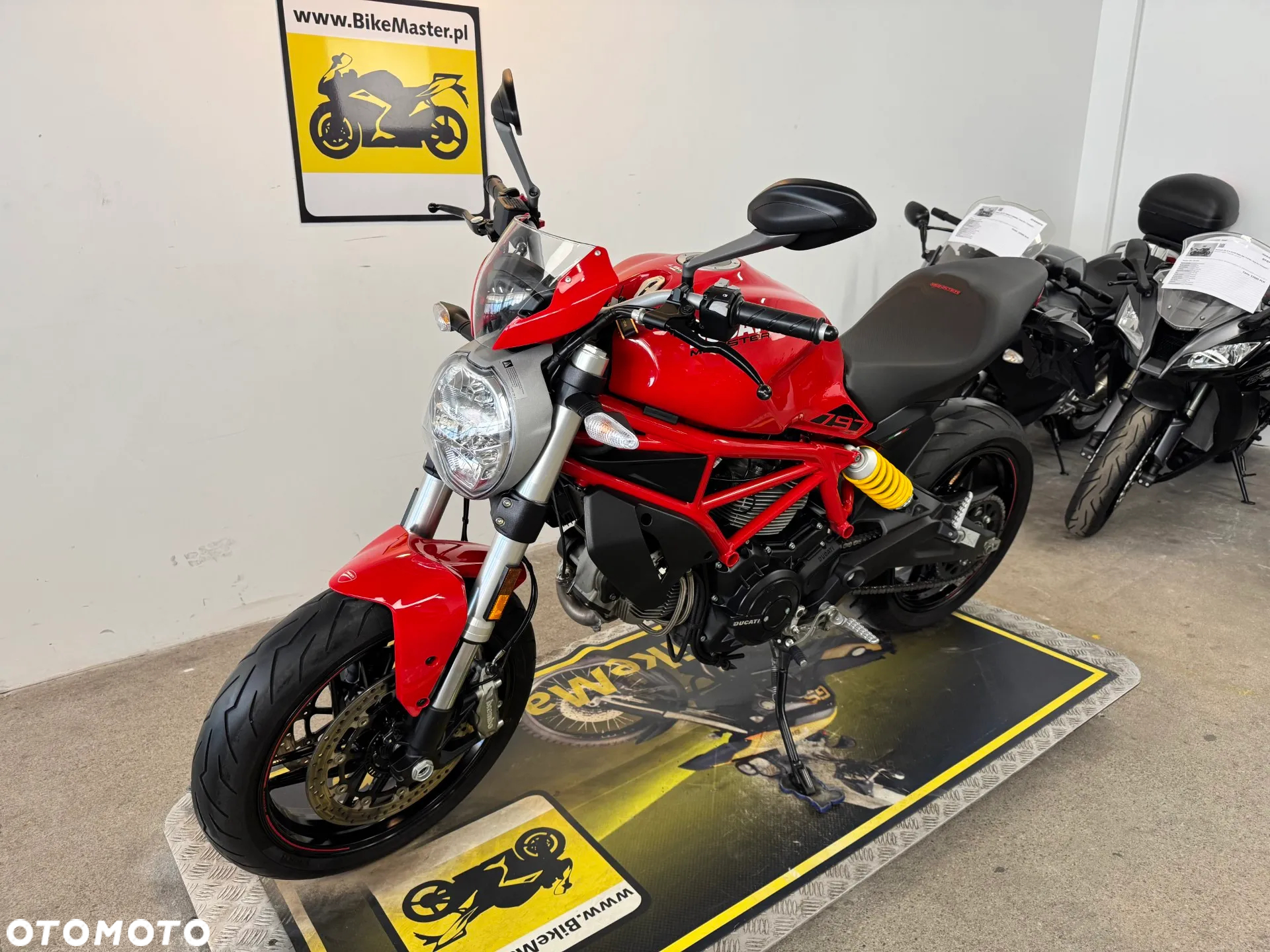 Ducati Monster - 4