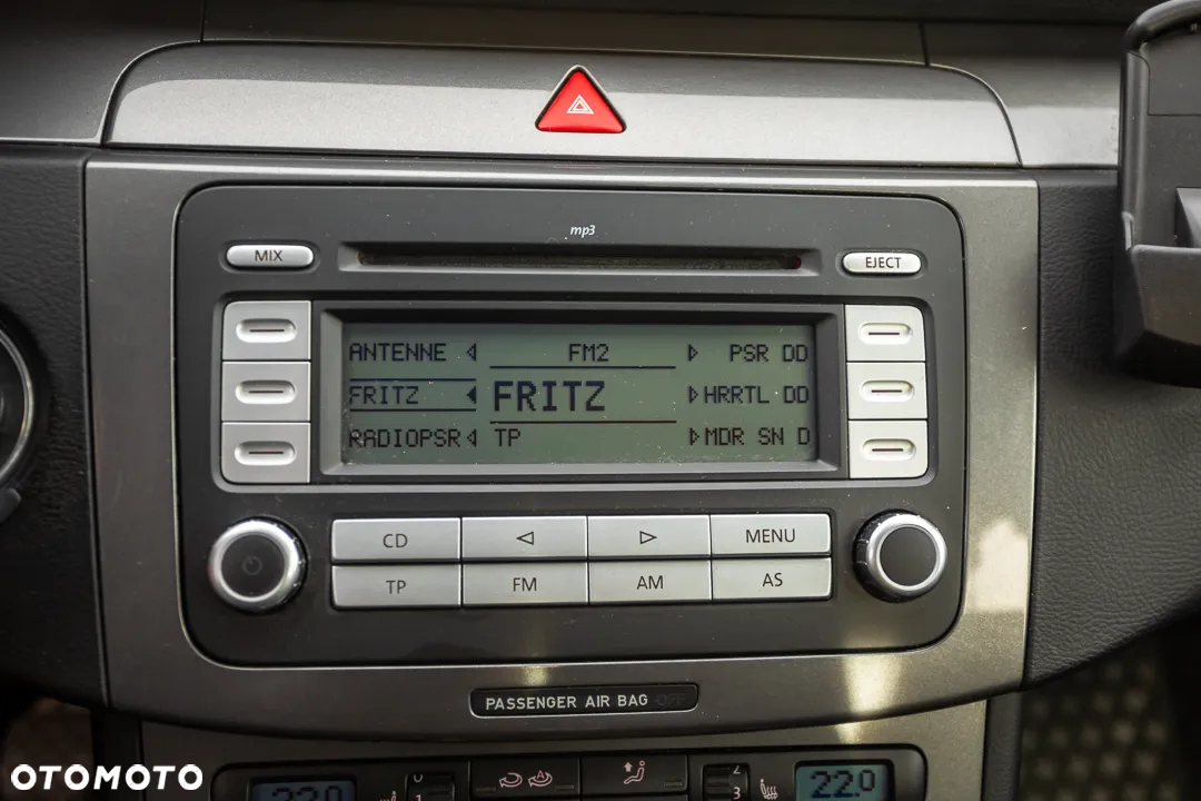 Volkswagen Passat 1.6 Comfortline - 22