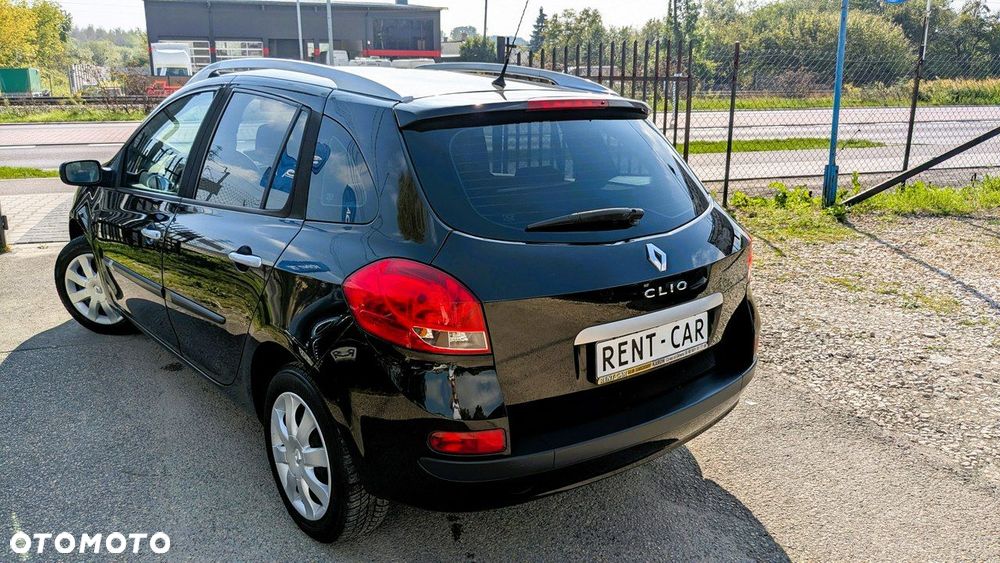 Renault Clio - 10