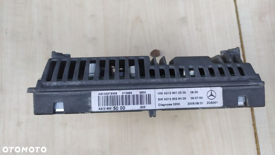 MERCEDES LCD  C 204  E 212 207 SLK 172 monitor navi - 8