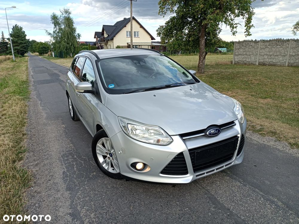 Ford Focus 1.6 TDCi DPF SYNC Edition - 29