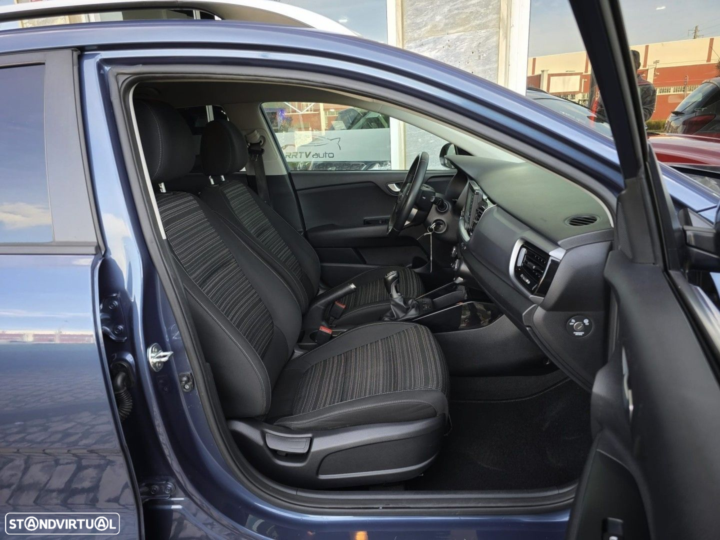 Kia Stonic 1.6 CRDi TX - 18