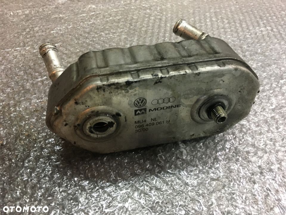 CHŁODNICZKA OLEJU VW NEW BEETLE I BORA 096409061H - 3
