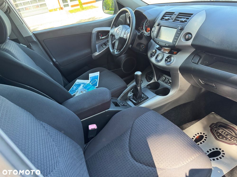 Toyota RAV4 - 15