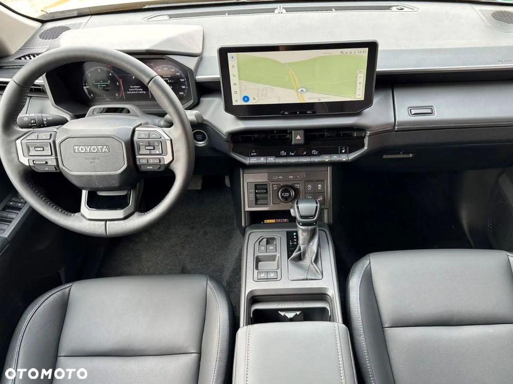 Toyota Hilux - 11